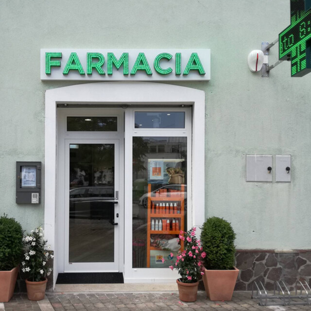 FARMACIA PIAZZA DANTE S.N.C.
